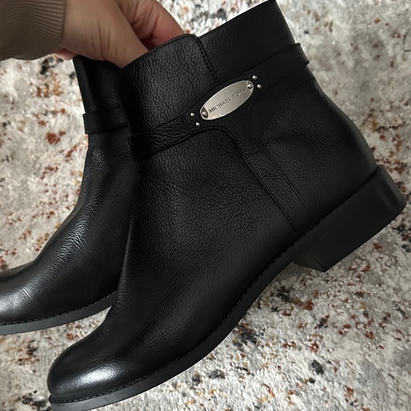 Michael Kors- Black Leather Ankle Boots - Picture 3 of 4